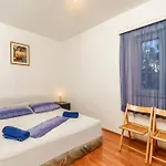 Beachfront 102 Pisak