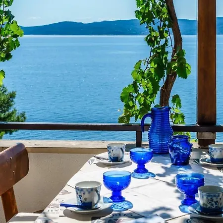 Beachfront 102 بيساك