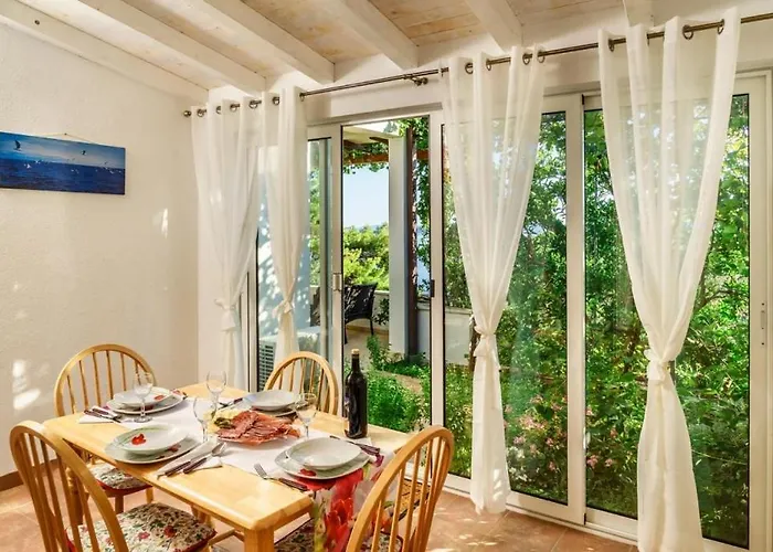 Beachfront 102 * Pisak