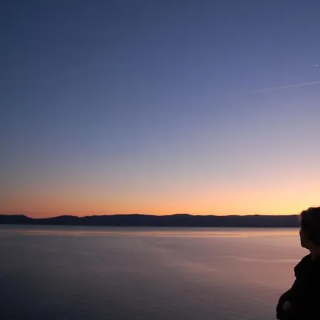 Beachfront 102 公寓